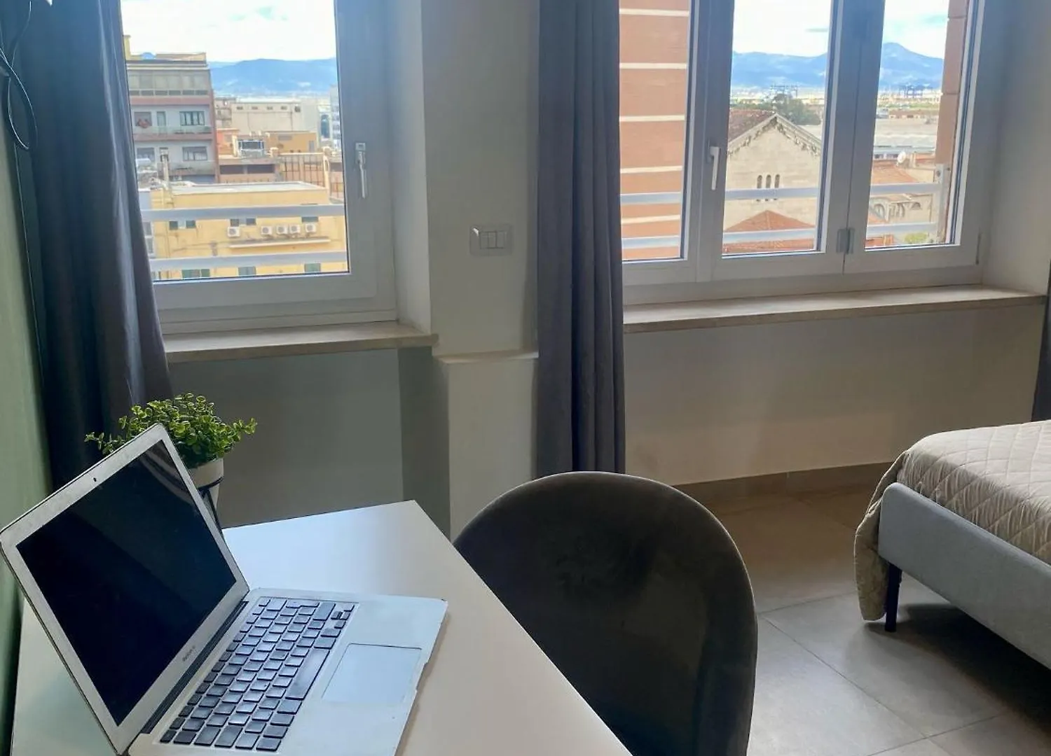 Bed and breakfast Istai Cagliari City Center Rooms