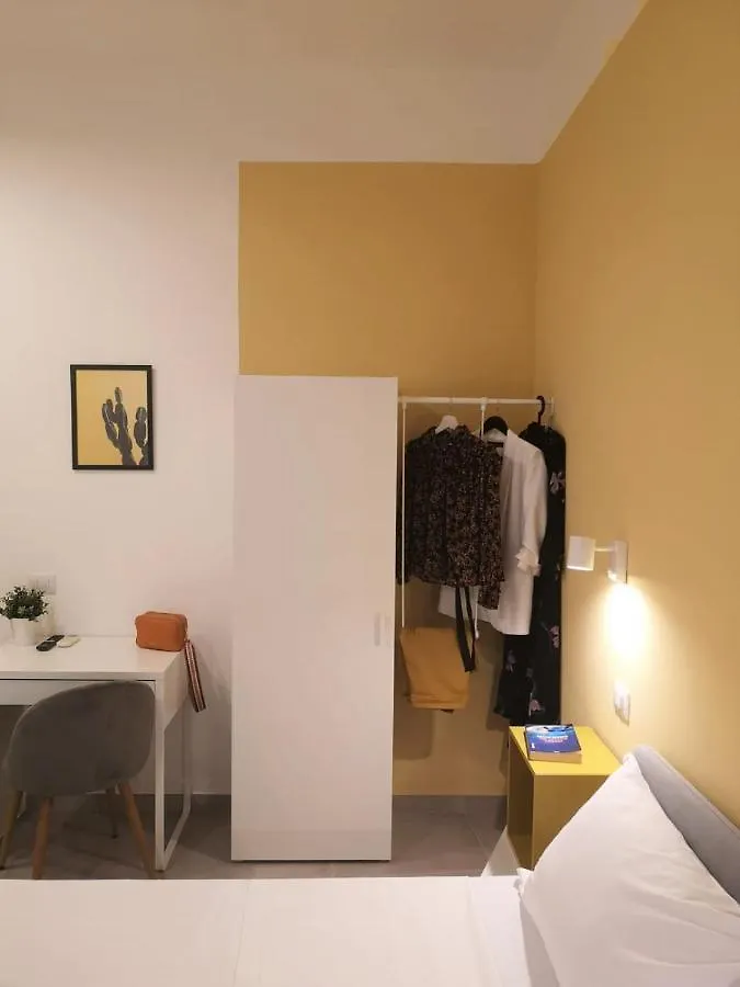 Istai Cagliari City Center Rooms ベッド・アンド・ブレックファスト